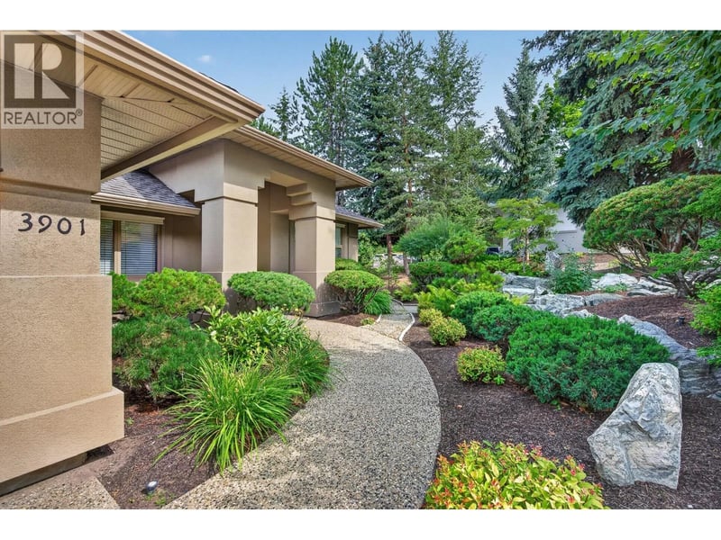3901 Gallaghers Circle, Kelowna, British Columbia, V1W3Z9, Kelowna, British Columbia — photo 1 of 5