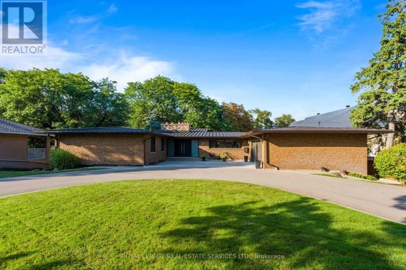 23 Lorraine Gardens, Toronto (Islington-City Centre West), Ontario, M9B4Z5, Toronto (Islington-City Centre West), Ontario — photo 1 of 5