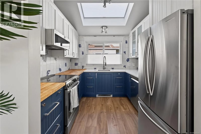 #8 947 Caledonia Avenue, Victoria, British Columbia, V8T1E8, Victoria, British Columbia — photo 1 of 5