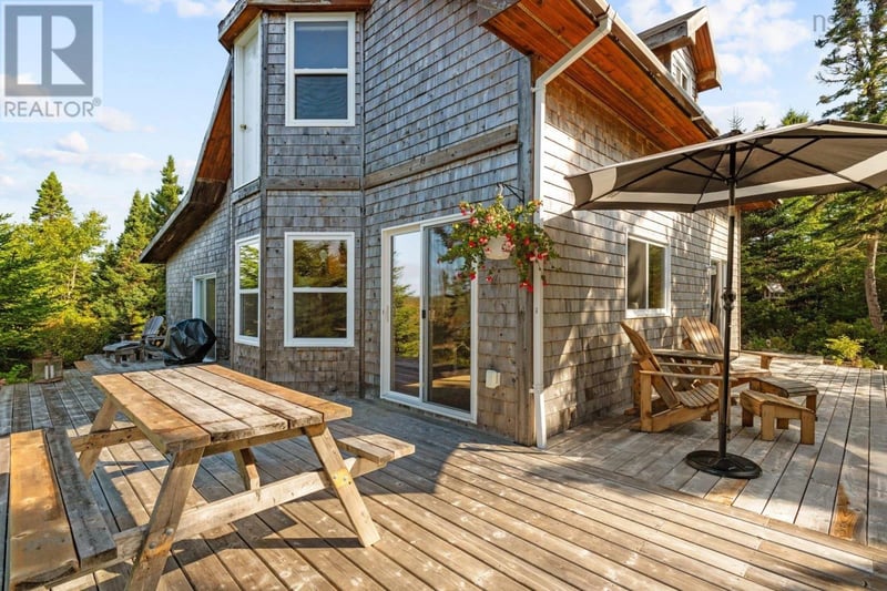 14 Big Lake Drive, Big Lake, Nova Scotia, B3Z3X6, Big Lake, Nova Scotia — photo 1 of 5