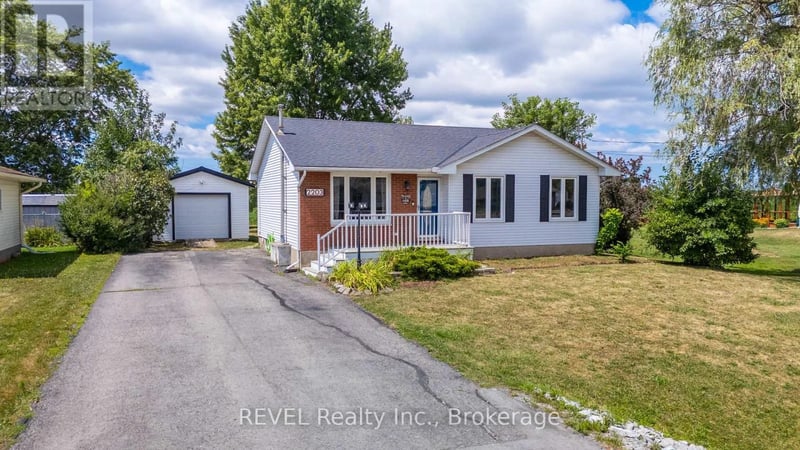 2203 STEVENSVILLE Road, Fort Erie (Stevensville), Ontario, L0S1S0, Fort Erie (Stevensville), Ontario — photo 1 of 5