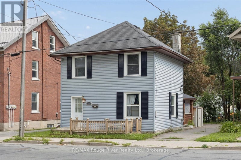 79 Parkhill Road West, Peterborough (Town Ward 3), Ontario, K9H3G7, Peterborough (Town Ward 3), Ontario — photo 1 of 5