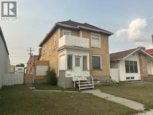 310 High STREET W, Moose Jaw, Saskatchewan, S6H1S9, Moose Jaw, Saskatchewan — photo 1 of 5