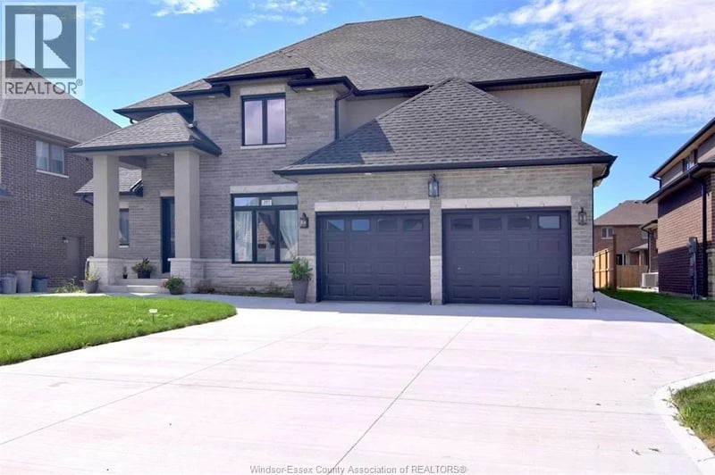 257 ARKONA Court, Lakeshore, Ontario, N8L0T1, Lakeshore, Ontario — photo 1 of 5