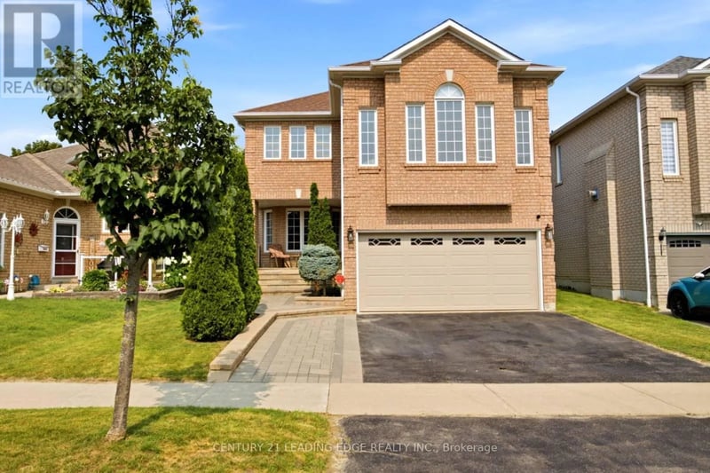131 Tom Edwards Drive, Whitby (Rolling Acres), Ontario, L1R2S2, Whitby (Rolling Acres), Ontario — photo 1 of 5