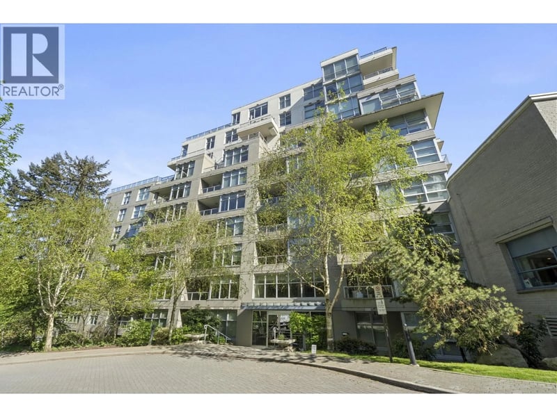 #605 9262 UNIVERSITY Crescent, Burnaby, British Columbia, V5A0A4, Burnaby, British Columbia — photo 1 of 5