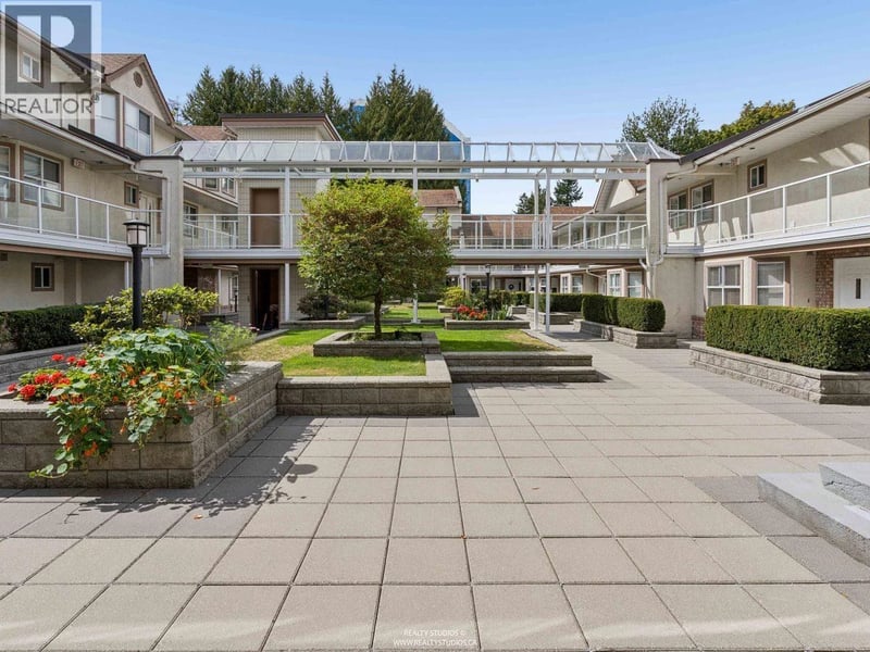 #21 5575 PATTERSON Avenue, Burnaby, British Columbia, V5H2M6, Burnaby, British Columbia — photo 1 of 5