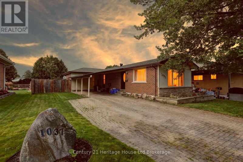 1037 Warwick Street, Woodstock (Woodstock - North), Ontario, N4S4S3, Woodstock (Woodstock - North), Ontario — photo 1 of 5