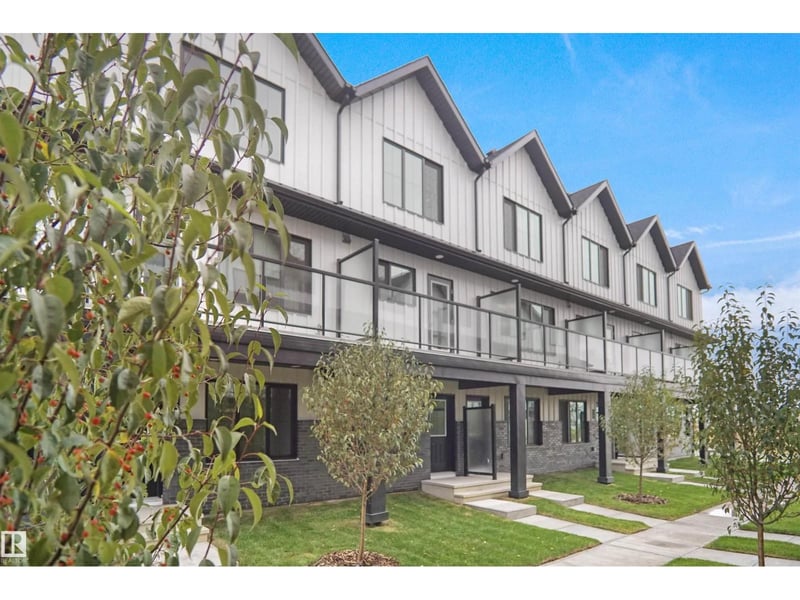 #5 29 Airport RD NW, Edmonton, Alberta, T5G3K8, Edmonton, Alberta — photo 1 of 5