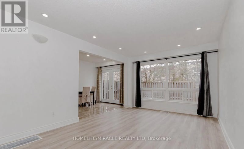 #56 7500 Goreway Drive, Mississauga (Malton), Ontario, L4T3C7, Mississauga (Malton), Ontario — photo 1 of 5