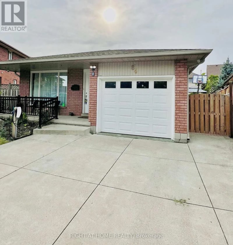 84 Juniper Drive, Hamilton (Stoney Creek), Ontario, L8E4G6, Hamilton (Stoney Creek), Ontario — photo 1 of 5