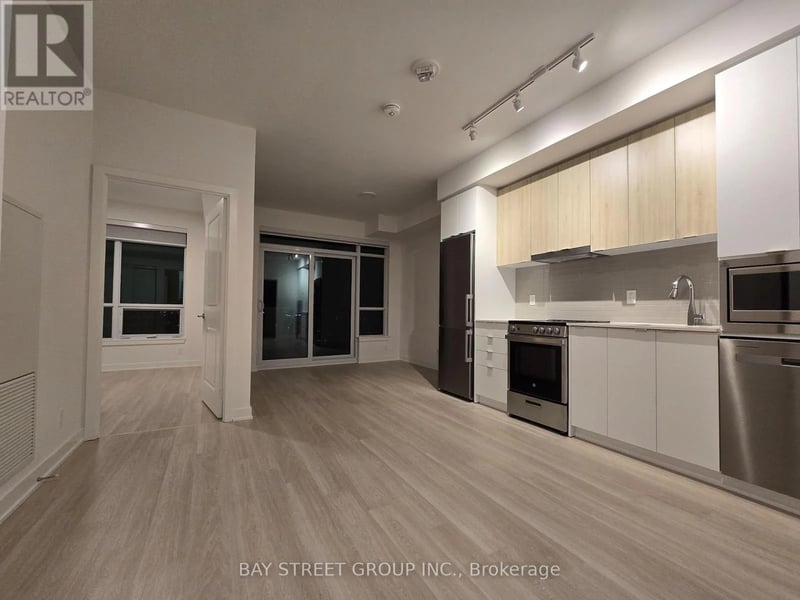 #1806B 50 Upper Mall Way, Vaughan (Brownridge), Ontario, L4J0L7, Vaughan (Brownridge), Ontario — photo 1 of 5