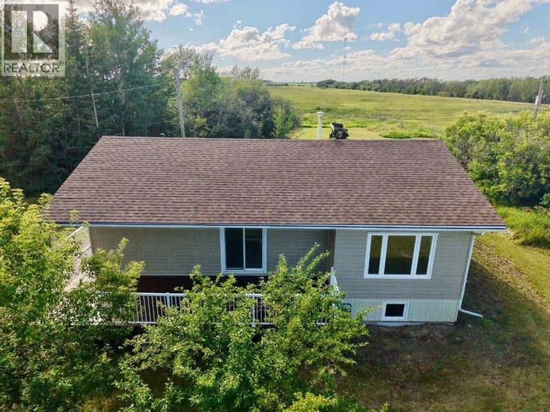 81574 Highway 744, Marie Reine, Alberta, T0H2N1, Marie Reine, Alberta — photo 1 of 5