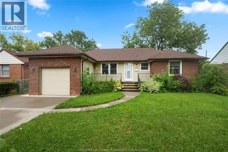 3130 ACADEMY Drive, Windsor, Ontario, N9E2H4, Windsor, Ontario — photo 1 of 5