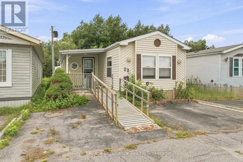 #22 311 Dundas Street East, Quinte West (Trenton Ward), Ontario, K8V3E4, Quinte West (Trenton Ward), Ontario — photo 1 of 5