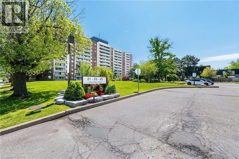 #405 25 FOUR WINDS Drive, Toronto, Ontario, M3J1K8, Toronto, Ontario — photo 1 of 5