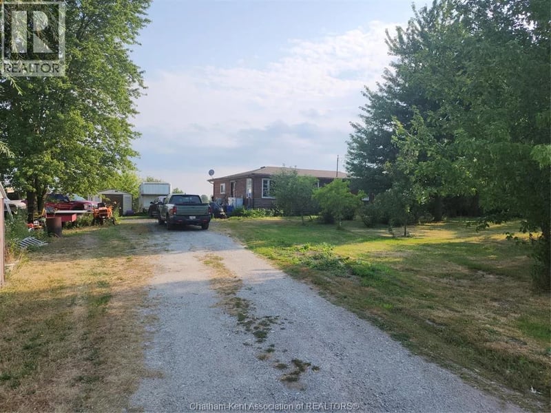 457 Smith Line, Sombra, Ontario, N0P2H0, Sombra, Ontario — photo 1 of 5