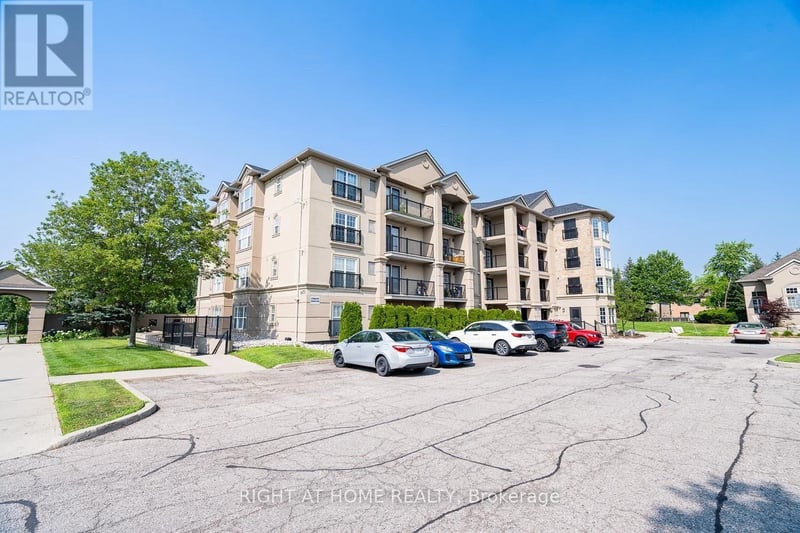 #302 1471 Maple Avenue, Milton (DE Dempsey), Ontario, L9T0B4, Milton (DE Dempsey), Ontario — photo 1 of 5
