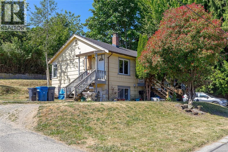 126 Queens Road, Duncan, British Columbia, V9L2W6, Duncan, British Columbia — photo 1 of 5