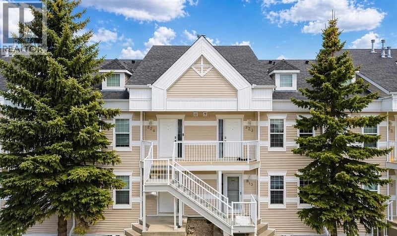 103 STRATHAVEN Drive East, Strathmore, Alberta, T1P1W3, Strathmore, Alberta — photo 1 of 5