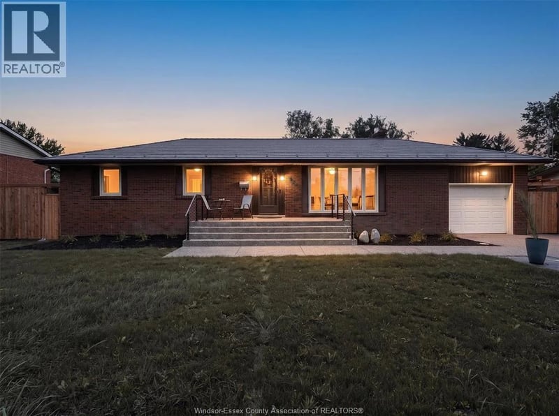 825 MORTON Drive, LaSalle, Ontario, N9J3V3, LaSalle, Ontario — photo 1 of 5