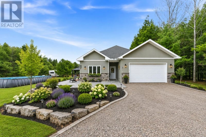 12 Eastern Avenue, Greater Madawaska, Ontario, K0J2R0, Greater Madawaska, Ontario — photo 1 of 5