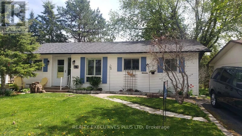 5 Tecumseth Pines Drive, New Tecumseth, Ontario, L0G1W0, New Tecumseth, Ontario — photo 1 of 5