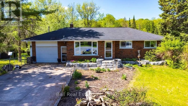 3993 County Rd 620, North Kawartha, Ontario, K0L1A0, North Kawartha, Ontario — photo 1 of 5