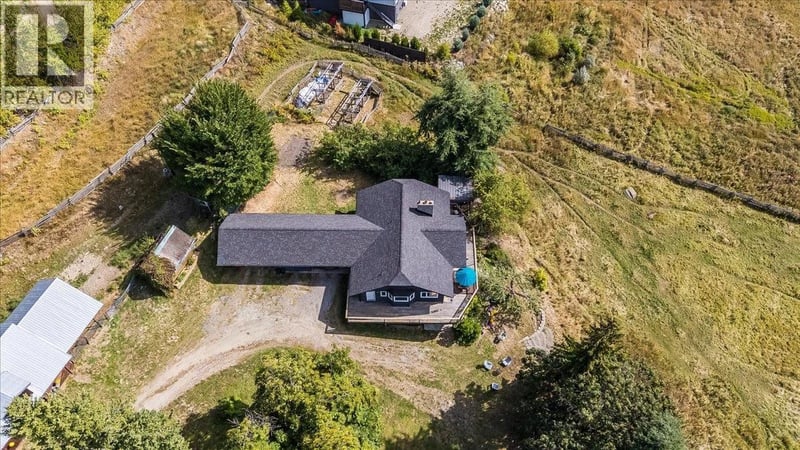 2961 Happy Valley Road, Rossland, British Columbia, V0G1Y0, Rossland, British Columbia — photo 1 of 5