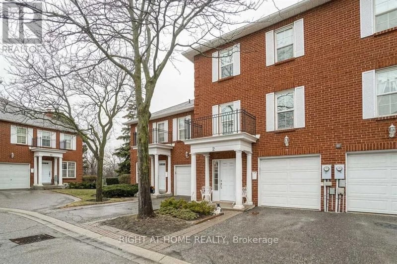 2 Stornwood Court, Brampton (Fletcher's Creek South), Ontario, L6W4H4, Brampton (Fletcher's Creek South), Ontario — photo 1 of 5