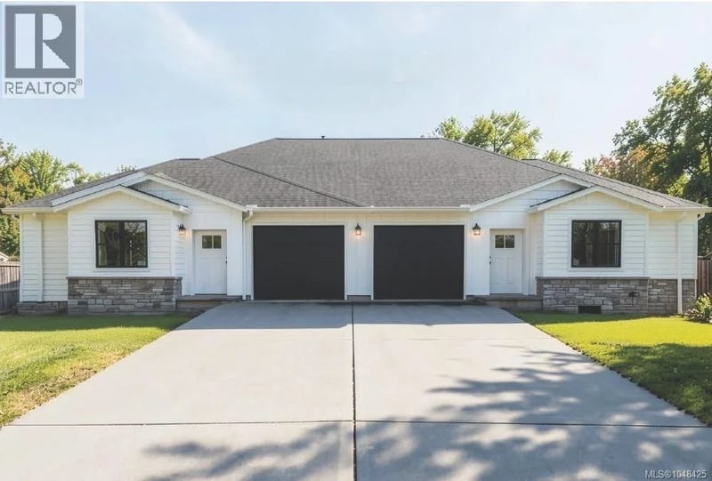 140 Hunter Way, Ladysmith, British Columbia, V9G1N4, Ladysmith, British Columbia — photo 1 of 5