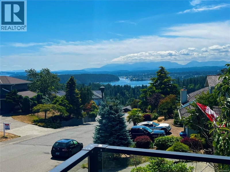 3702 Glen Oaks Drive, Nanaimo, British Columbia, V9V1N9, Nanaimo, British Columbia — photo 1 of 5