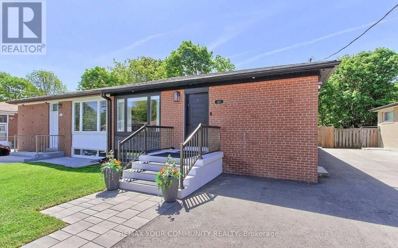 67 Davis Road, Aurora (Aurora Highlands), Ontario, L4G2B4, Aurora (Aurora Highlands), Ontario — photo 1 of 5