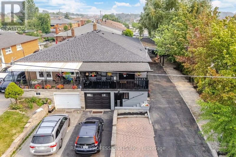 50 Cobb Avenue, Toronto (Glenfield-Jane Heights), Ontario, M3L2A3, Toronto (Glenfield-Jane Heights), Ontario — photo 1 of 5