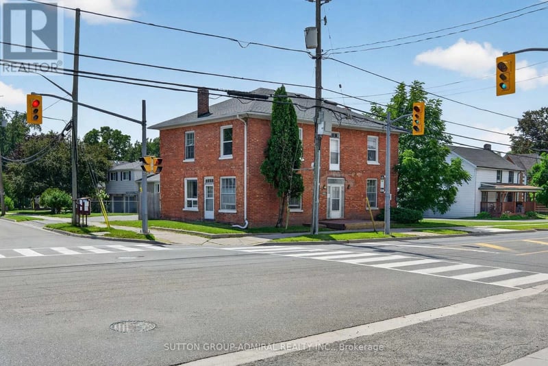6745 Main Street, Whitchurch-Stouffville (Stouffville), Ontario, L4A6B5, Whitchurch-Stouffville (Stouffville), Ontario — photo 1 of 5