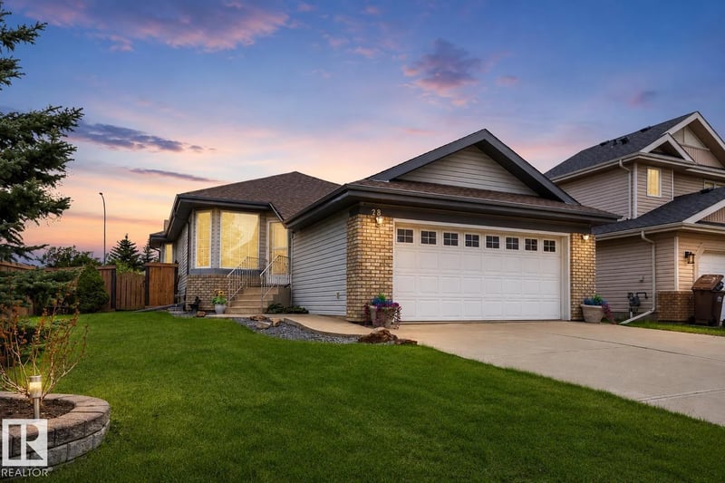 28 NORFOLK CL, St. Albert, Alberta, T8N7B8, St. Albert, Alberta — photo 1 of 5