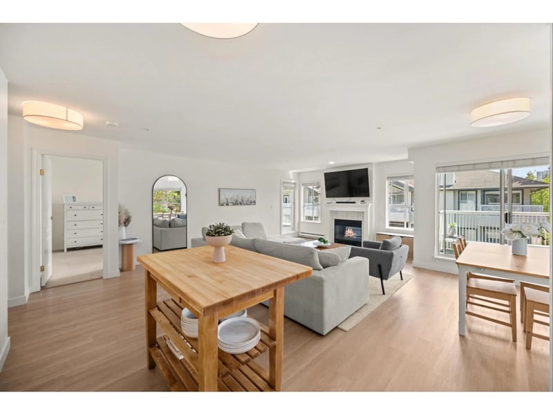 #309 15272 20 Avenue, Surrey, British Columbia, V4A2A3, Surrey, British Columbia — photo 1 of 5
