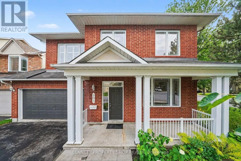 203 Harbour View Street, Ottawa, Ontario, K2G7B2, Ottawa, Ontario — photo 1 of 5