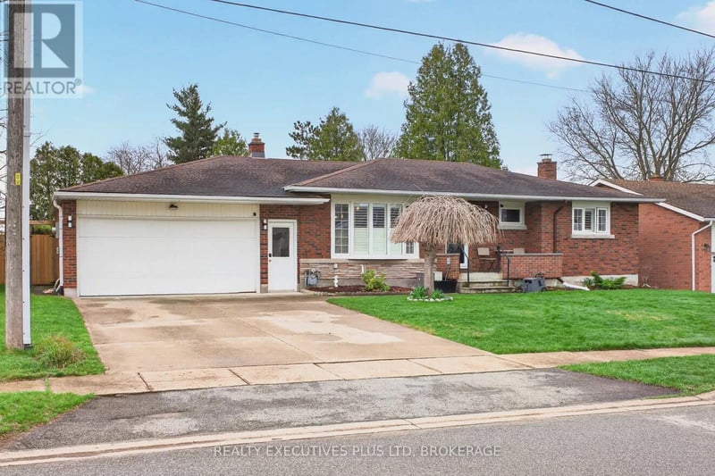 6410 Sherwood Road, Niagara Falls (Morrison), Ontario, L2E5M1, Niagara Falls (Morrison), Ontario — photo 1 of 5