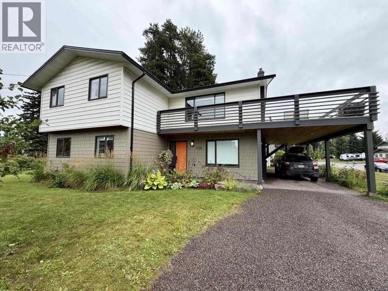 1120 TORONTO Street, Smithers, British Columbia, V0J2N0, Smithers, British Columbia — photo 1 of 5