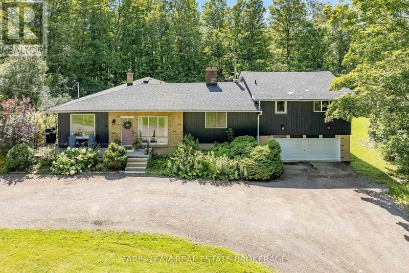 17956 Warden Avenue, East Gwillimbury (Sharon), Ontario, L0G1V0, East Gwillimbury (Sharon), Ontario — photo 1 of 5