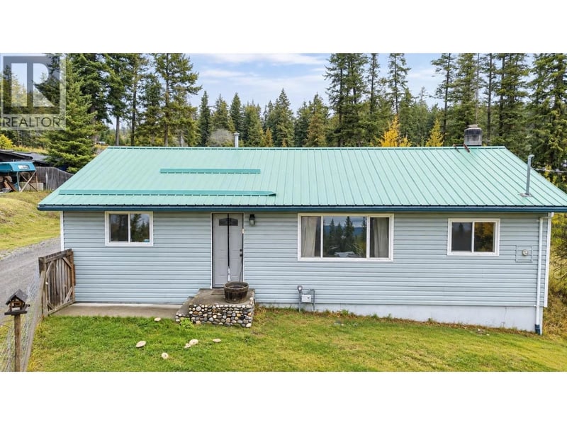 915 DOG CREEK Road, Williams Lake, British Columbia, V2G3G5, Williams Lake, British Columbia — photo 1 of 5