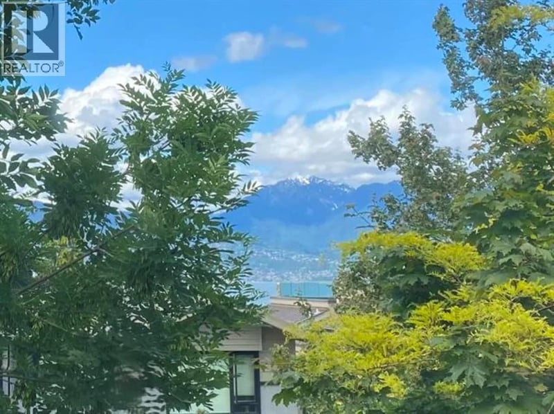 3874 13TH Avenue, Vancouver, British Columbia, V6R2S8, Vancouver, British Columbia — photo 1 of 5