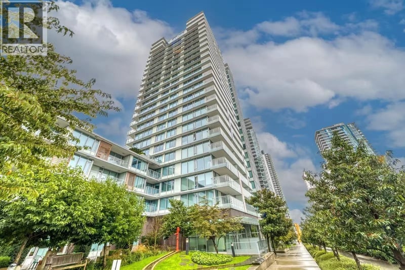 8031 NUNAVUT Lane, Vancouver, British Columbia, V5X0C9, Vancouver, British Columbia — photo 1 of 5