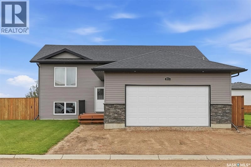 341 Hamm COURT, Aberdeen, Saskatchewan, S0K0A0, Aberdeen, Saskatchewan — photo 1 of 5