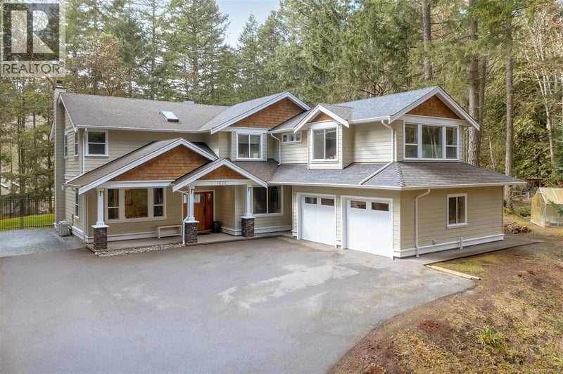 1622 Millstream Road, Highlands, British Columbia, V9B6G4, Highlands, British Columbia — photo 1 of 5