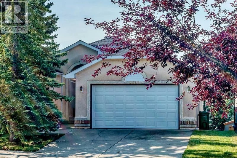 2917 Signal Hill Heights Southwest, Calgary, Alberta, T3H2X4, Calgary, Alberta — photo 1 of 5