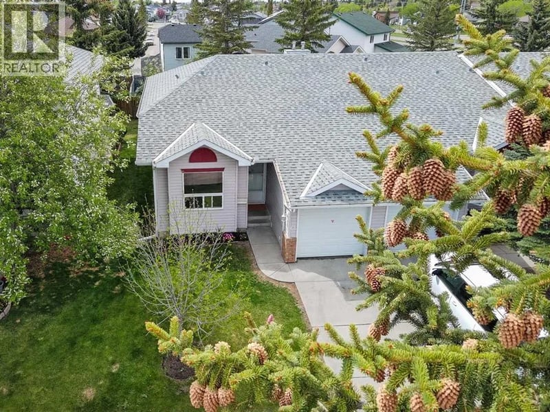 68 Catalina Circle Northeast, Calgary, Alberta, T1Y7B7, Calgary, Alberta — photo 1 of 5