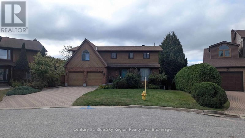8 Found Court, North Bay (Birchaven), Ontario, P1A4E5, North Bay (Birchaven), Ontario — photo 1 of 5