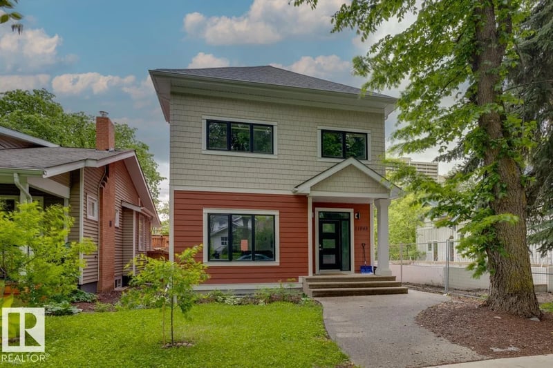 11045 85 AV NW, Edmonton, Alberta, T6G0W5, Edmonton, Alberta — photo 1 of 5
